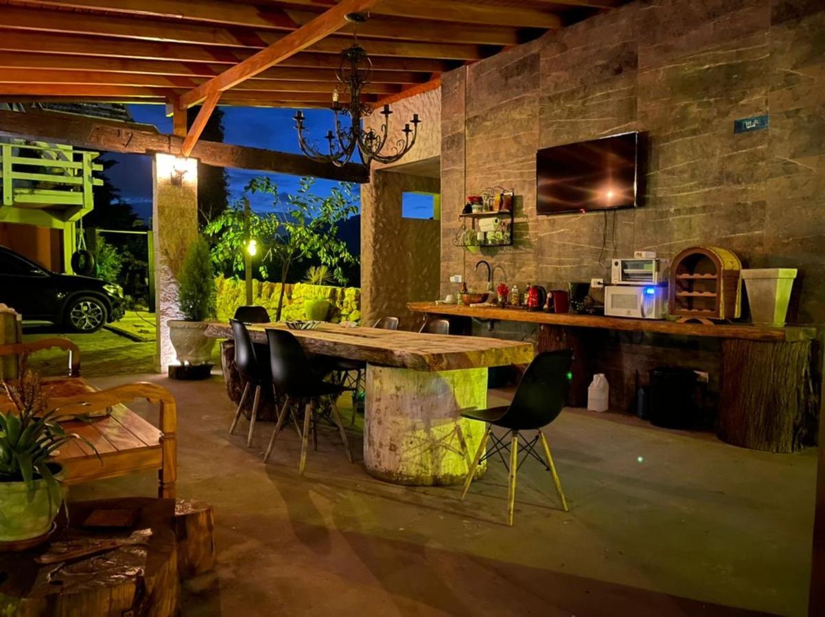 Campos House Hotell Campos do Jordão Exteriör bild
